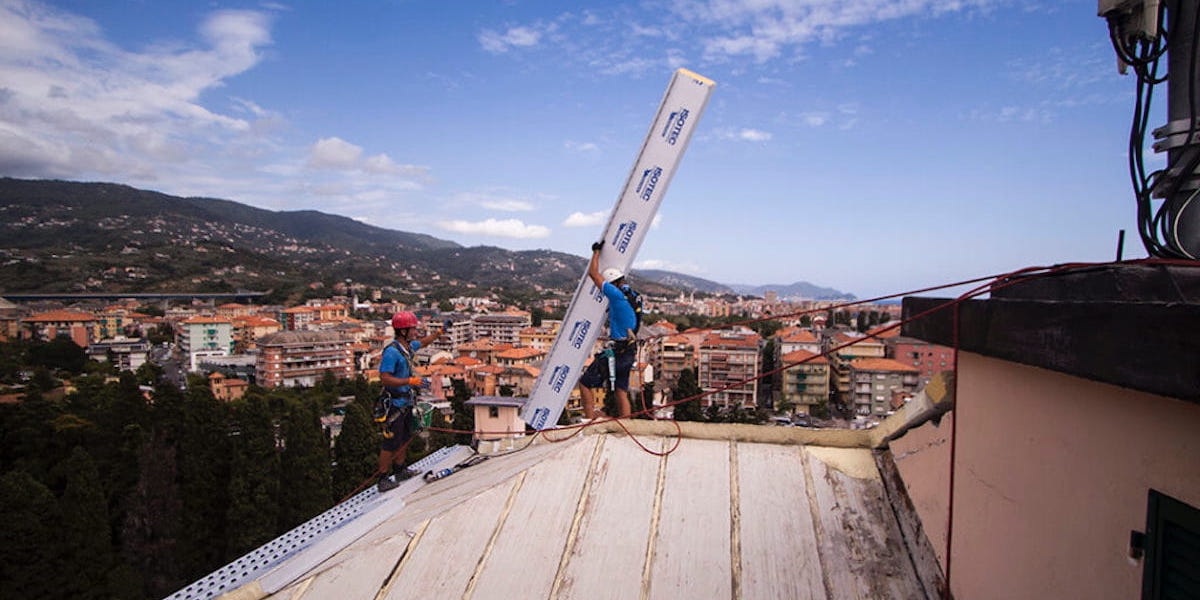 Cómo aislar una casa ya construida ejemplo con Acrobatica. 